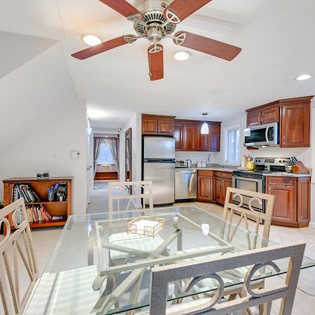 Cozy Dix Hills Apt With Deck About 7 Mi To Beach! Exterior photo